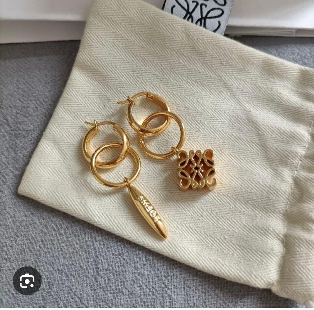 LOEWE ロエベ ピアス ゴールド