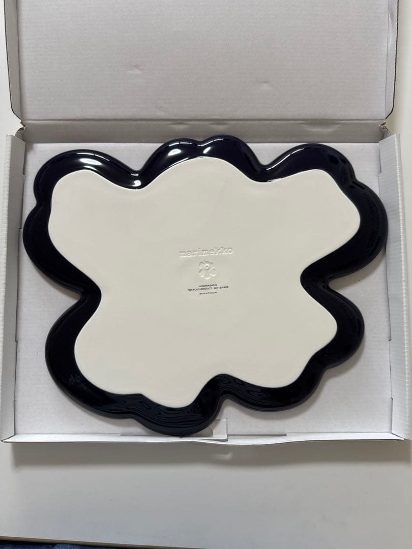 marimekko マリメッコ　ウニッコ　サービングプレート　ネイビー