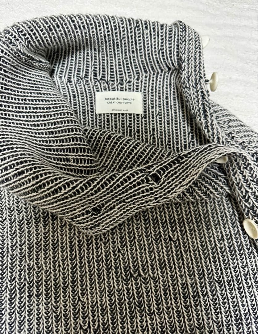 Nissy 西島隆弘 着用　カーディガン　ベスト　ニット グレー