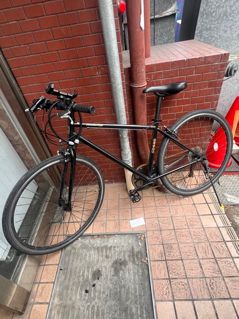 クロスバイク スマートフォンホルダー付き 黒 現地渡しです