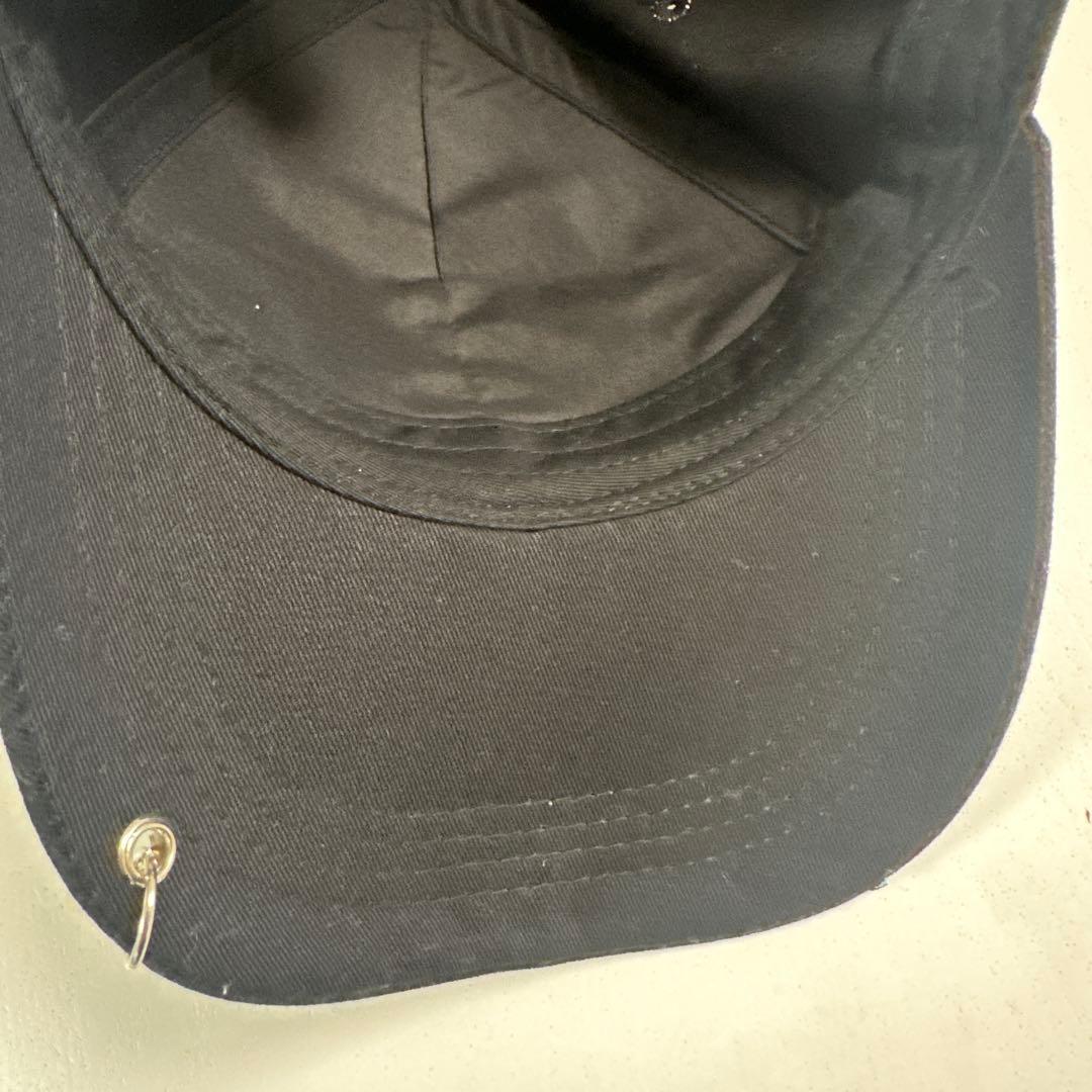 KIMHEKIM ブラックキャップ パールチャーム付き