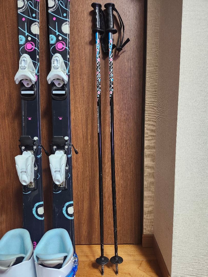 子供用 スキー板140cm　ブーツ　ストック　3点セット