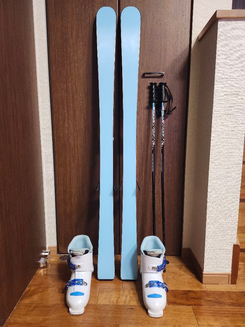 子供用 スキー板140cm　ブーツ　ストック　3点セット
