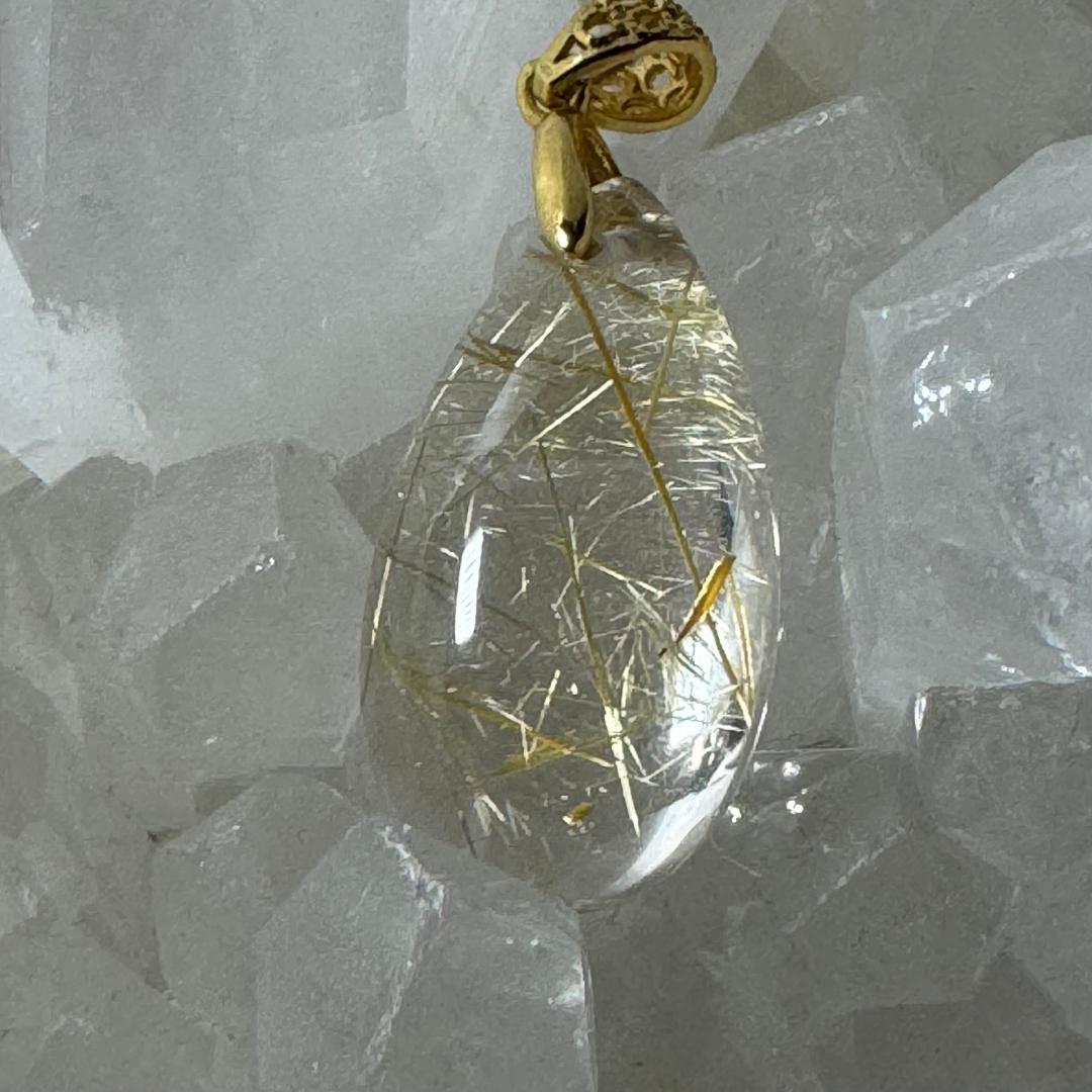 ゴールドルチル透明度抜群◇ゴールドルチルクォーツ◇ペンダントトップ