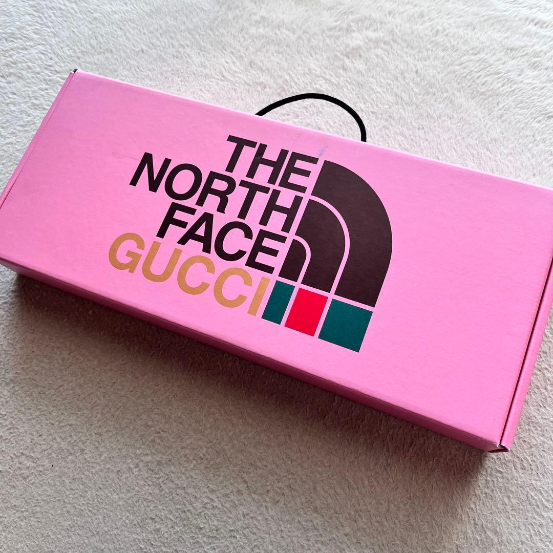 新品未使用✨GUCCI ノースフェイス コラボ ウール マフラー　黒