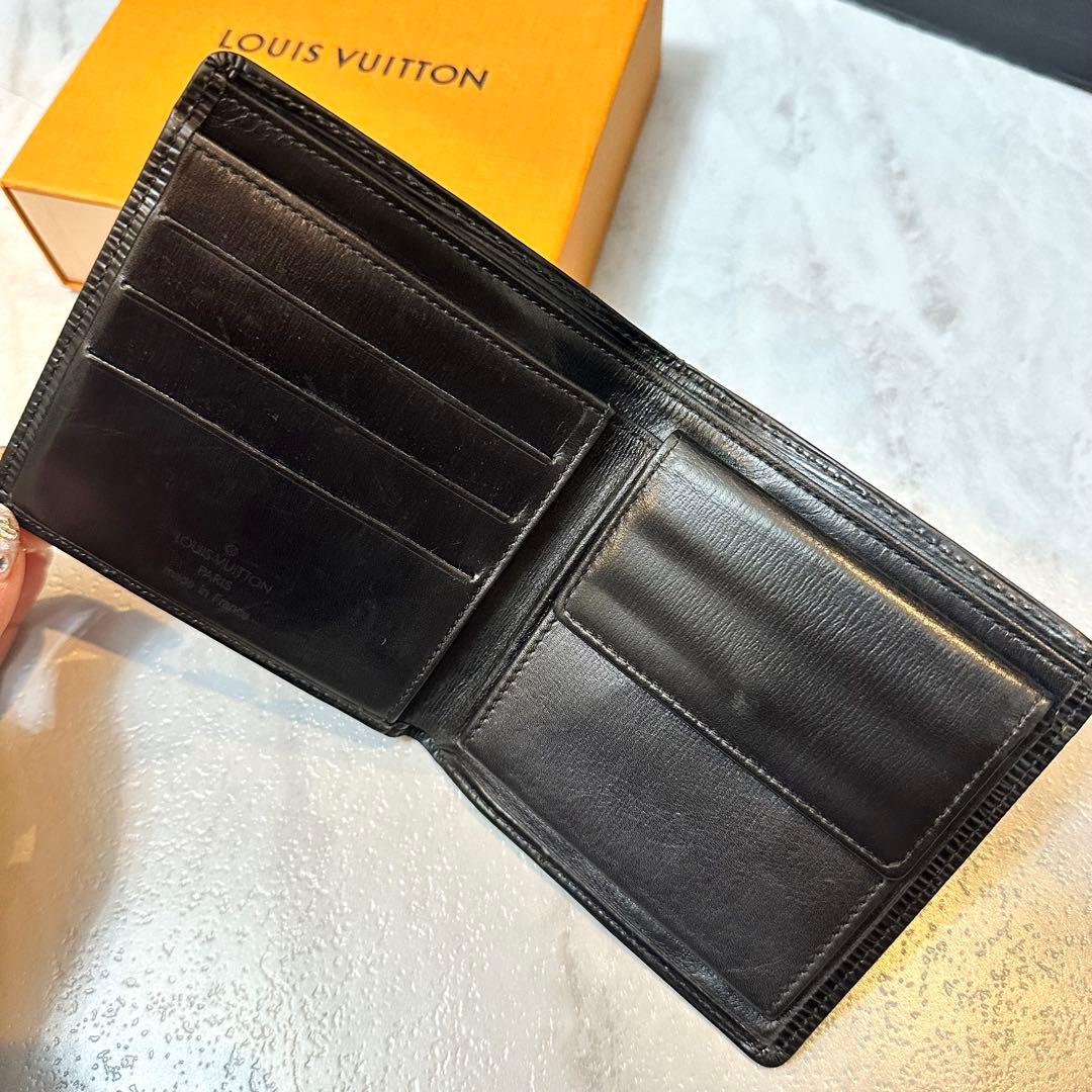 LOUISVUITTON 財布 エピ レザー ブラック ノワール 二つ折り