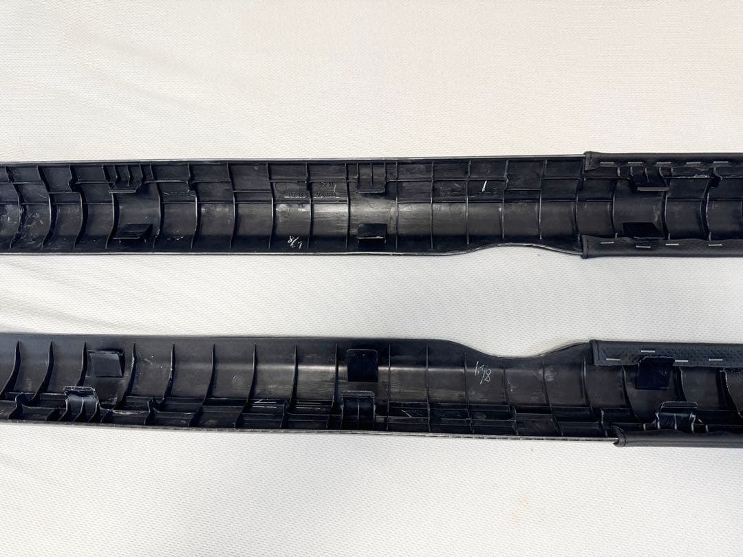 レクサス RC/RCF用 カーボンサイドスカッフ Grazio & Co