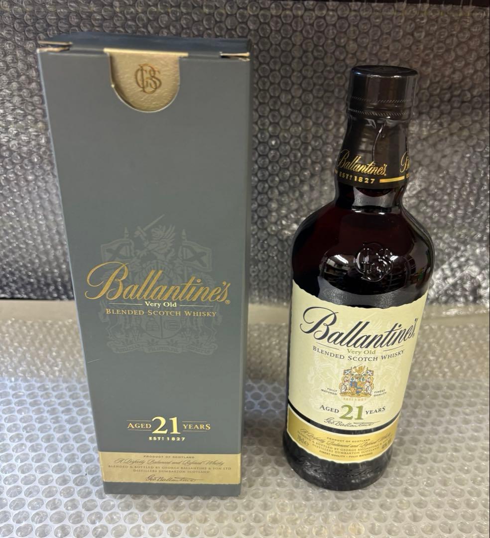 く*か様 未開栓 バランタイン 21年 黒 キャップ 箱付き 40% 700ml