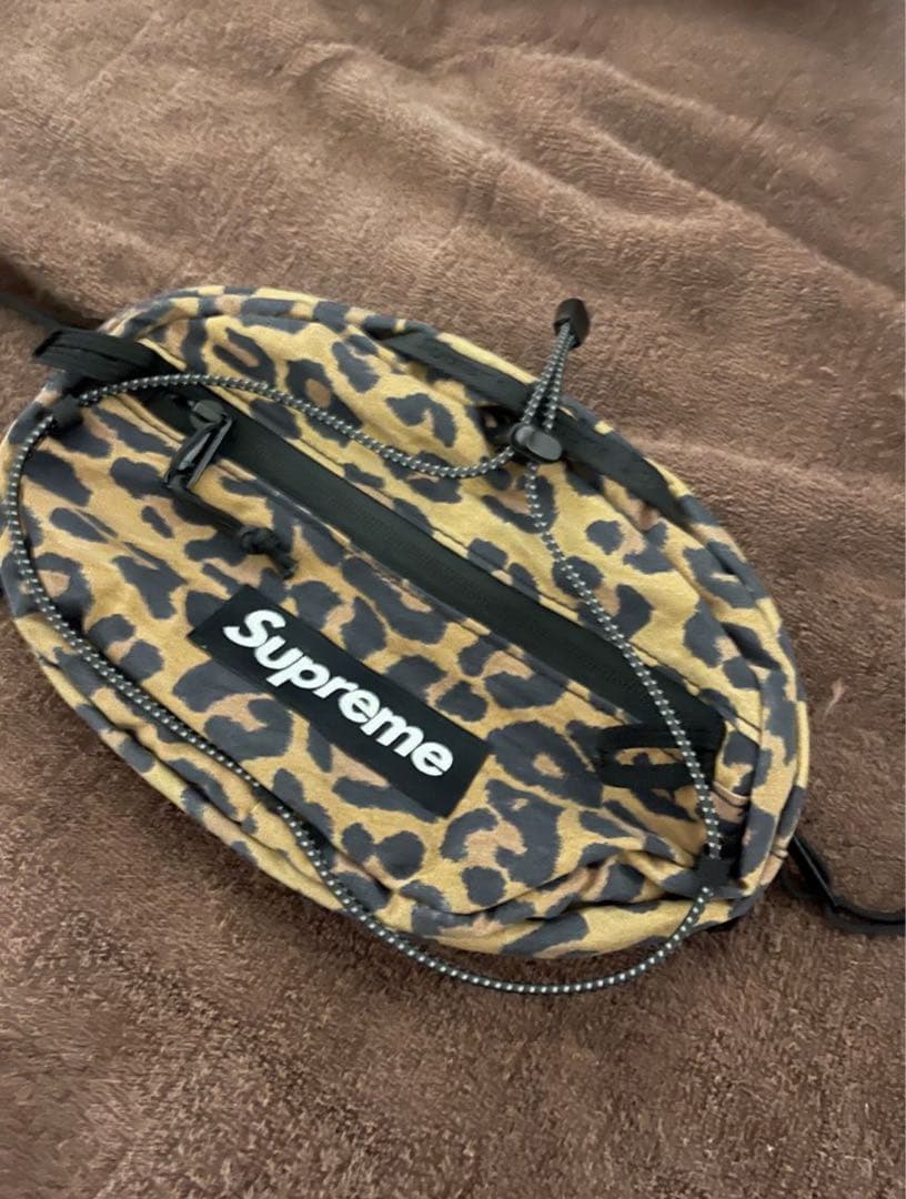 バッグ Supreme Waist Bag 2.5L \"Leopard\" (20FW)