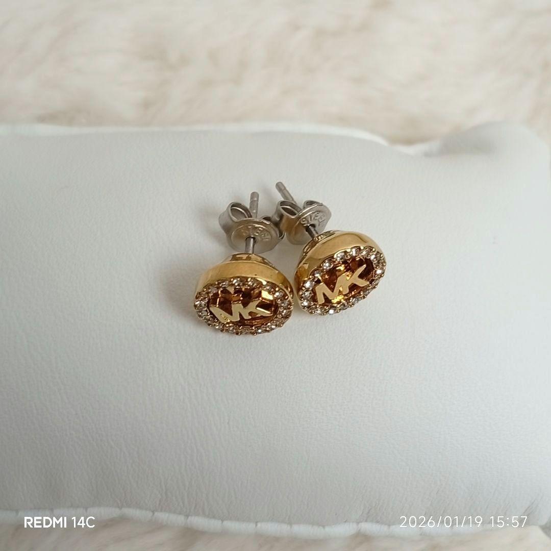 【MICHAEL KORS】ゴールドロゴデザイン ブレスレット＆ピアスセット