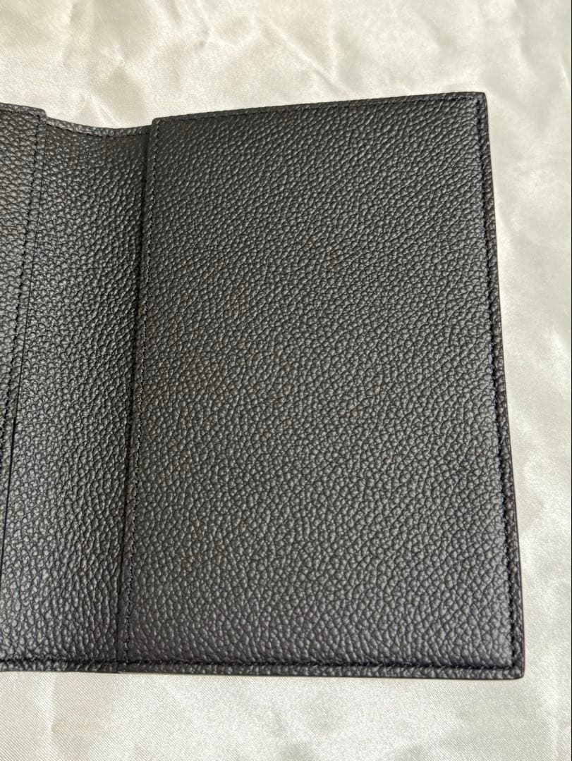 Louis Vuitton ルイヴィトン ブラックモノグラム パスポートケース