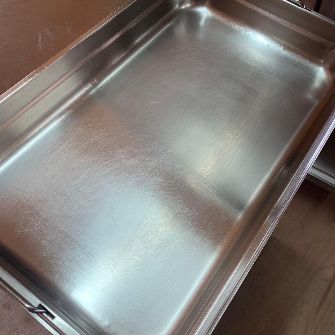 GN1/1ハンドル付きホテルパン6枚　蓋1枚