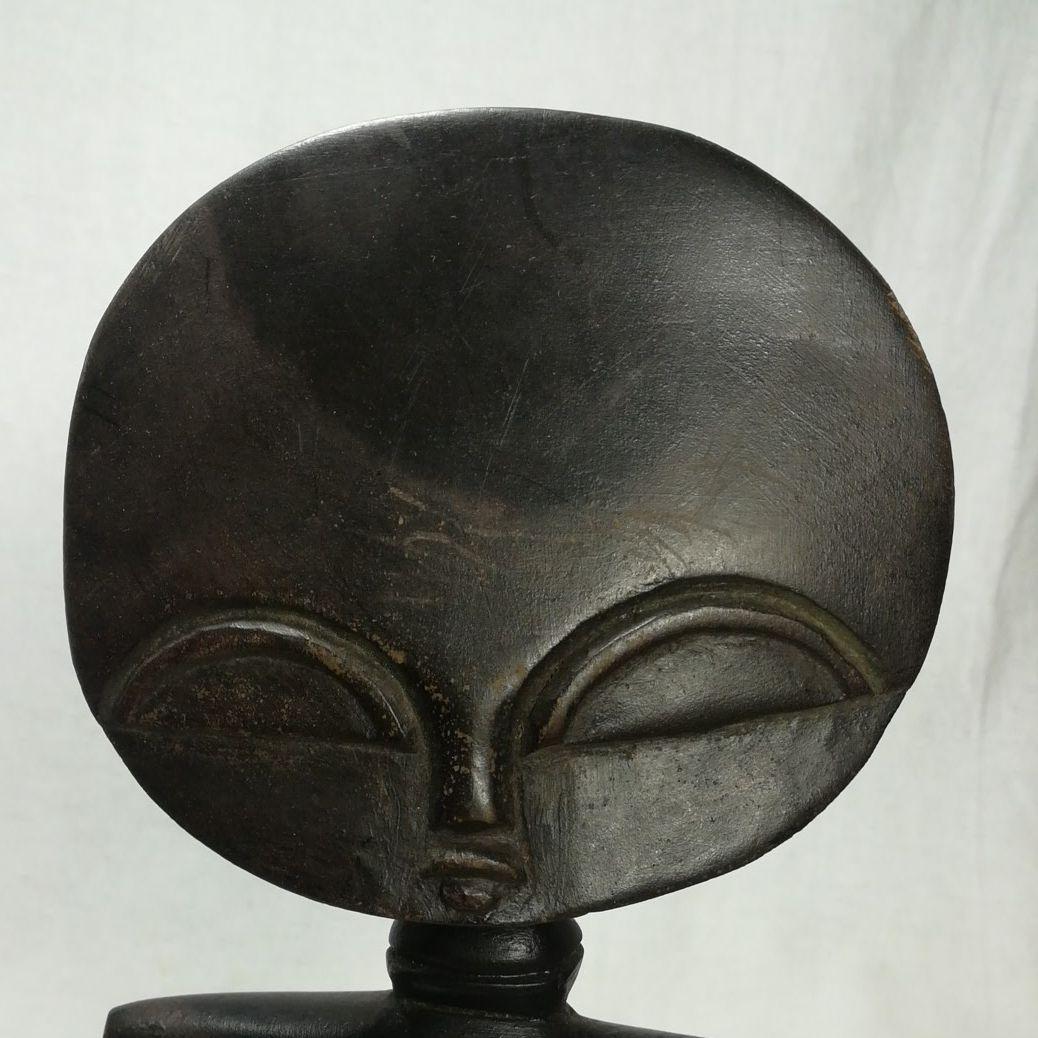 アフリカ　民族　プリミティブアート　木彫　置物　女性