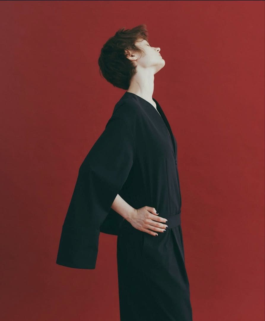 定価46200円 LE PHIL ストレッチジャージーオールインワン 美品