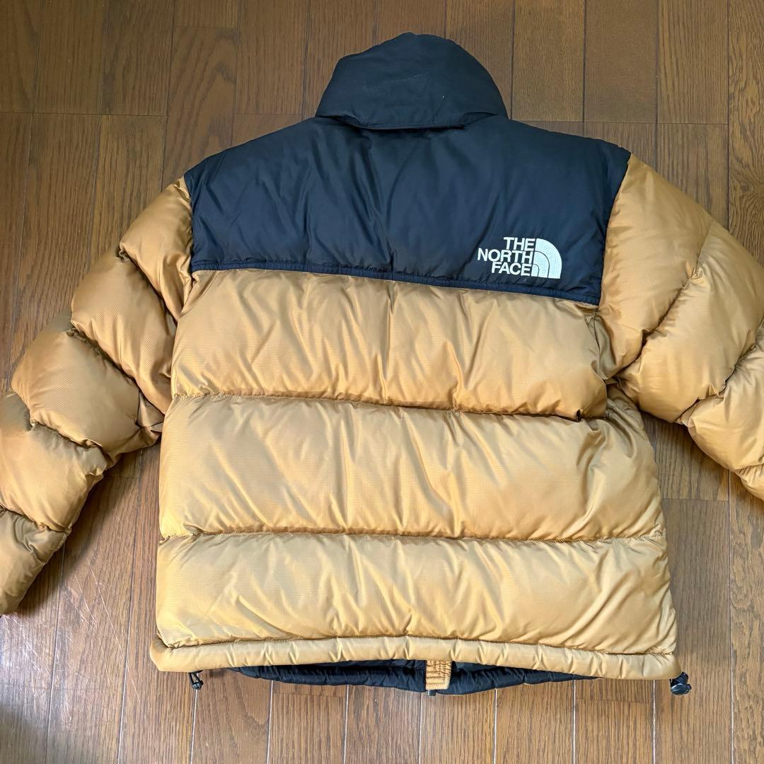 The North Face ヌプシジャケット　キャメル色