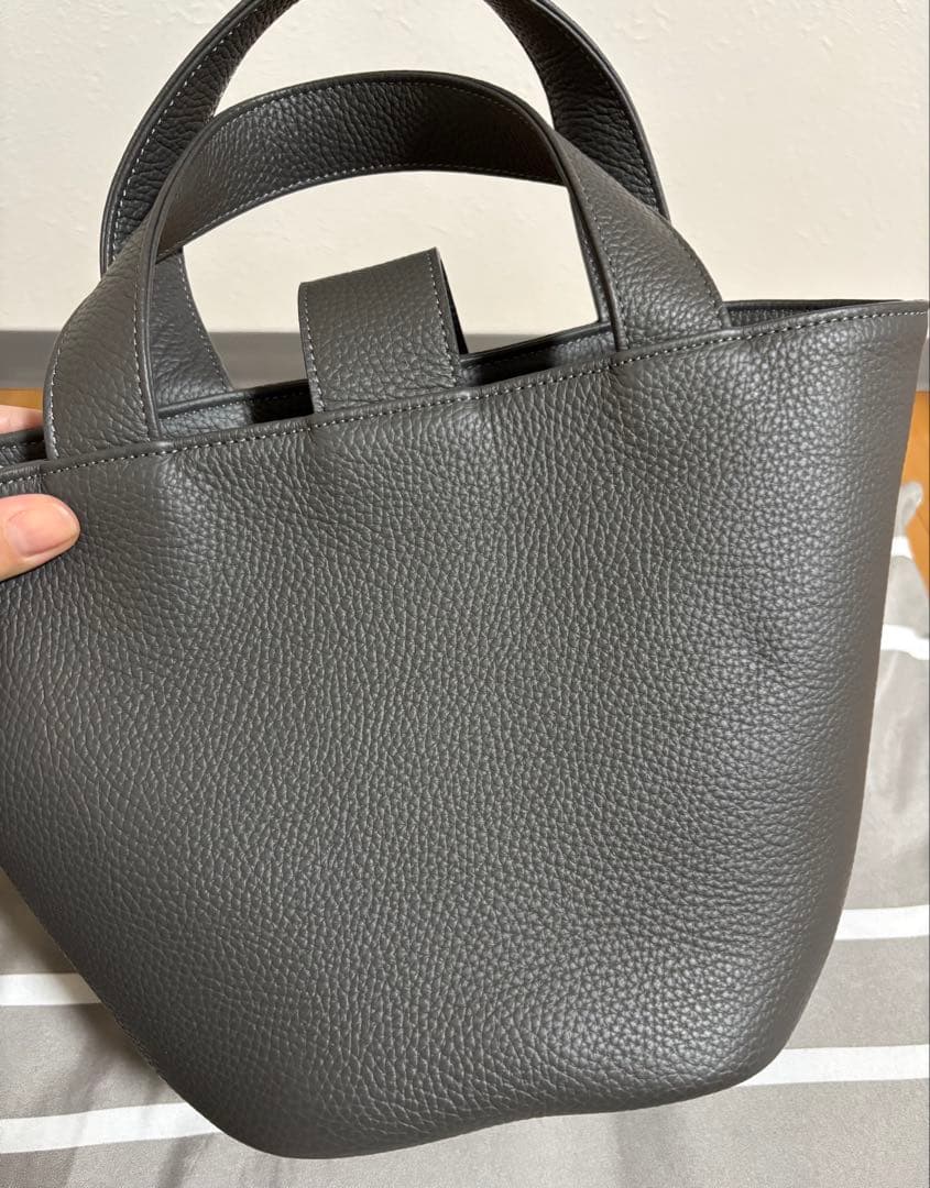 レザーアトリエ　philosophiiバケットバッグ PAW (パウ)