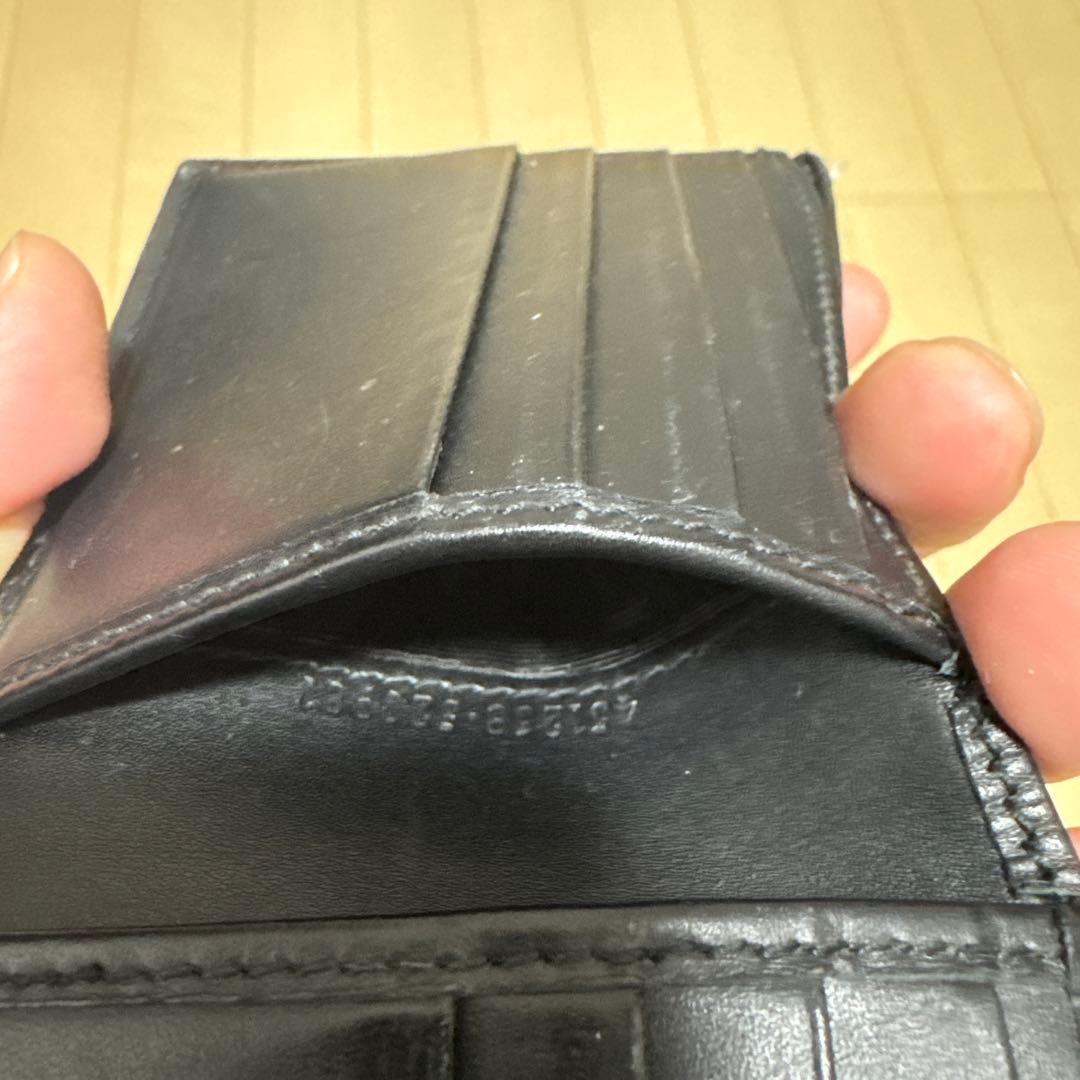 GUCCI 二つ折り財布 蜂デザイン