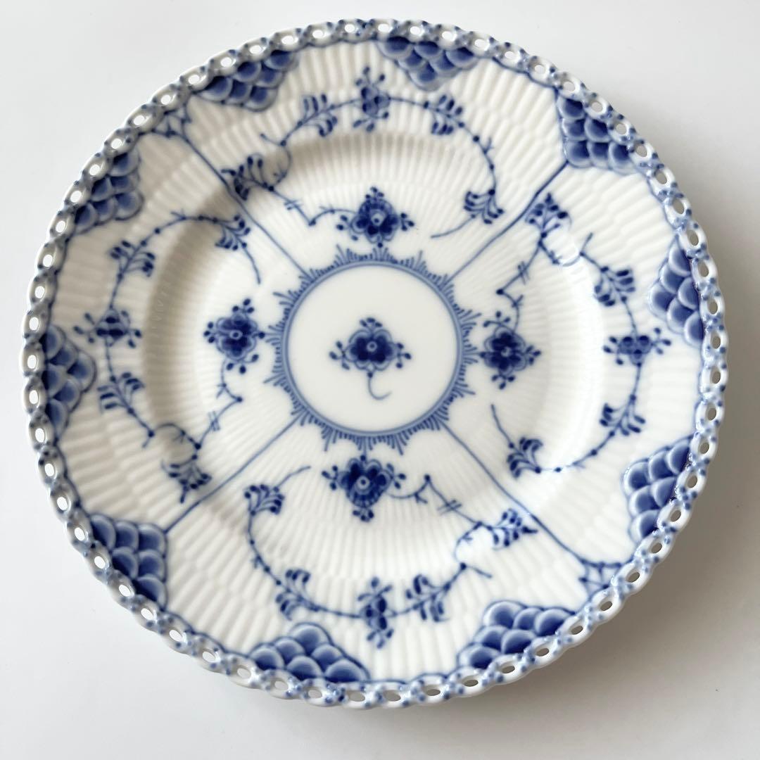 ロイヤルコペンハーゲン ブルーフルーテッド フルレース #1087プレート2枚①