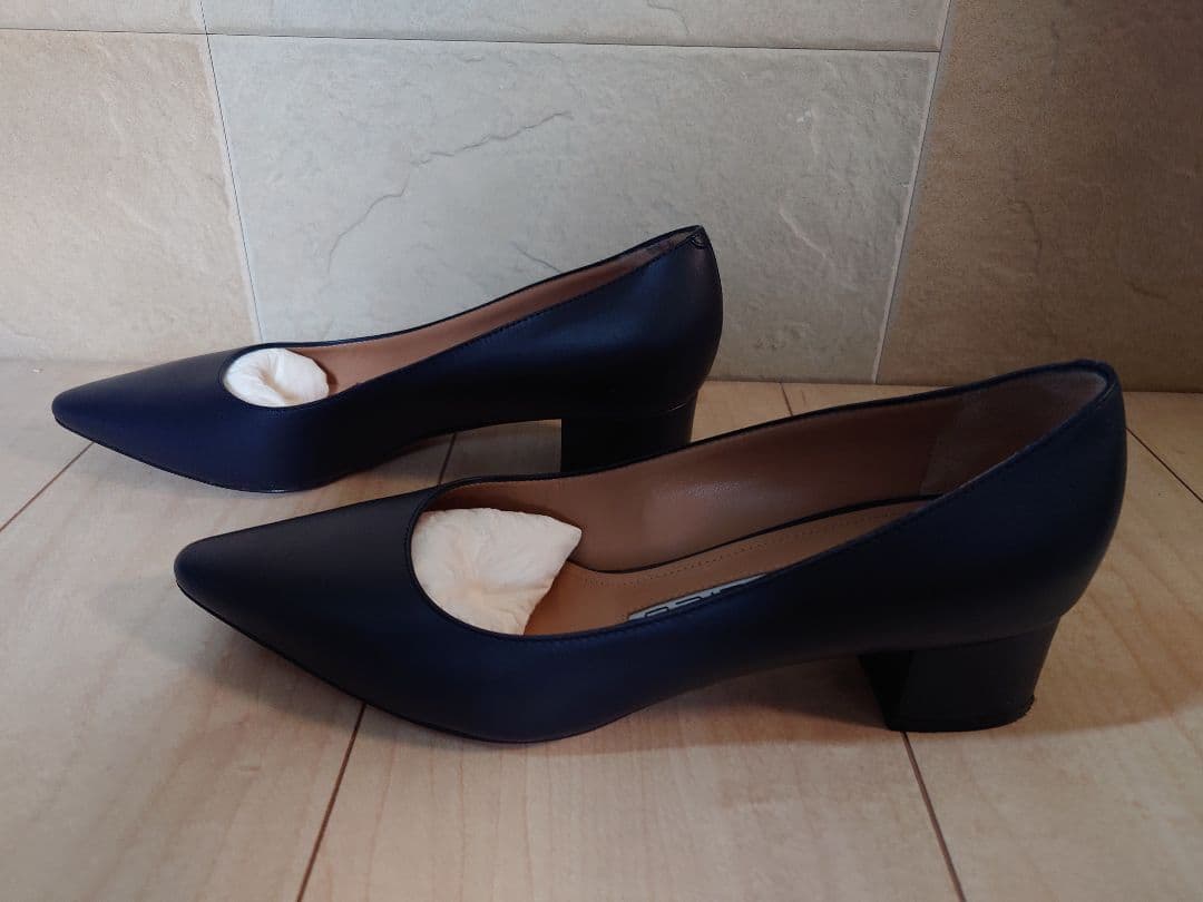 美品　PELLICO　NEBI ローヒールパンプス　37.5　濃紺