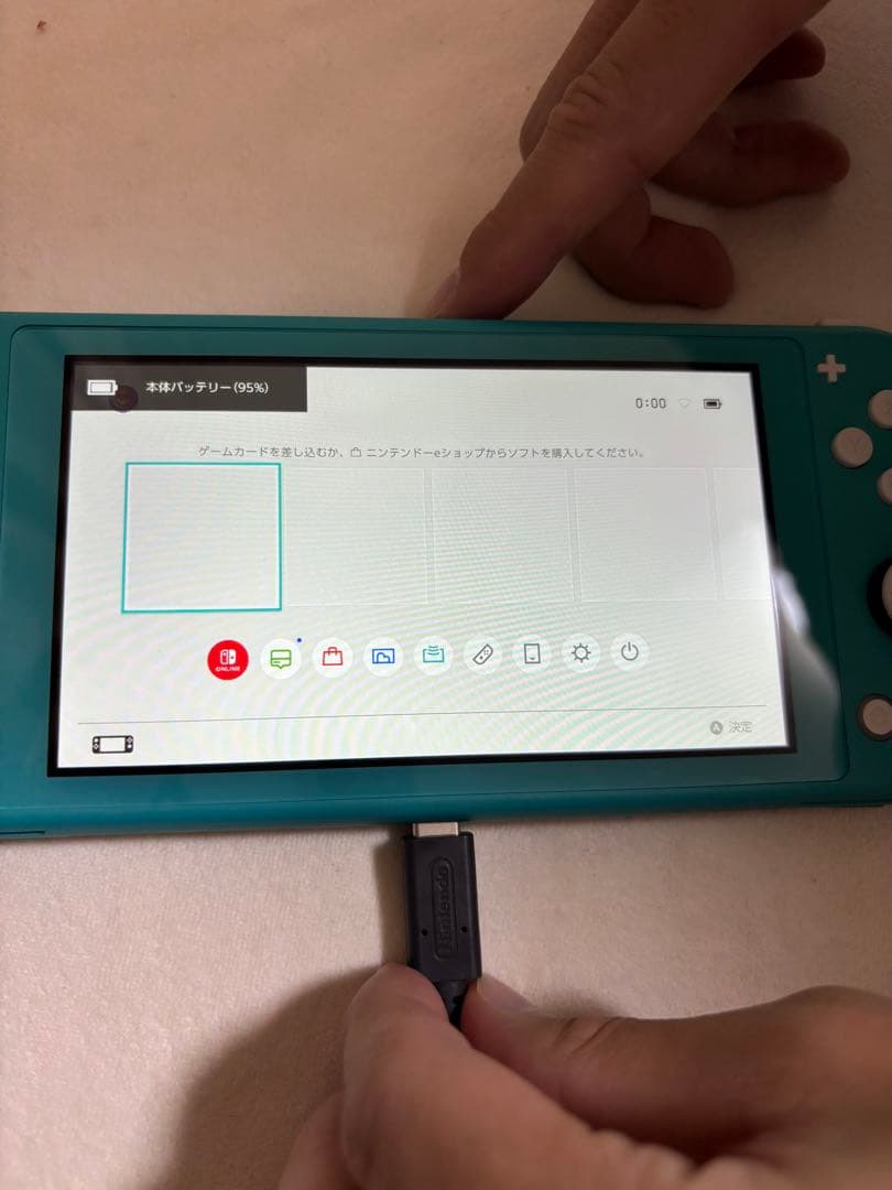 Nintendo Switch Lite ターコイズ 本体　充電器付き
