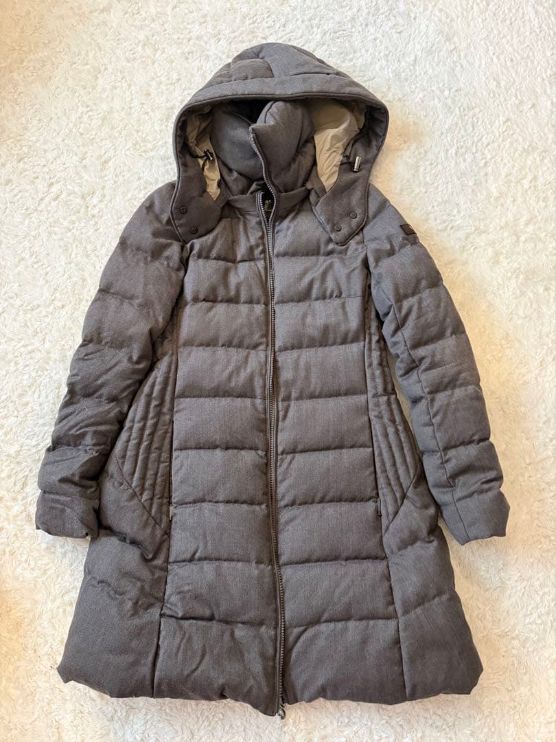 タトラス　美品　最終価格　グレー フード付き ロングダウンジャケット