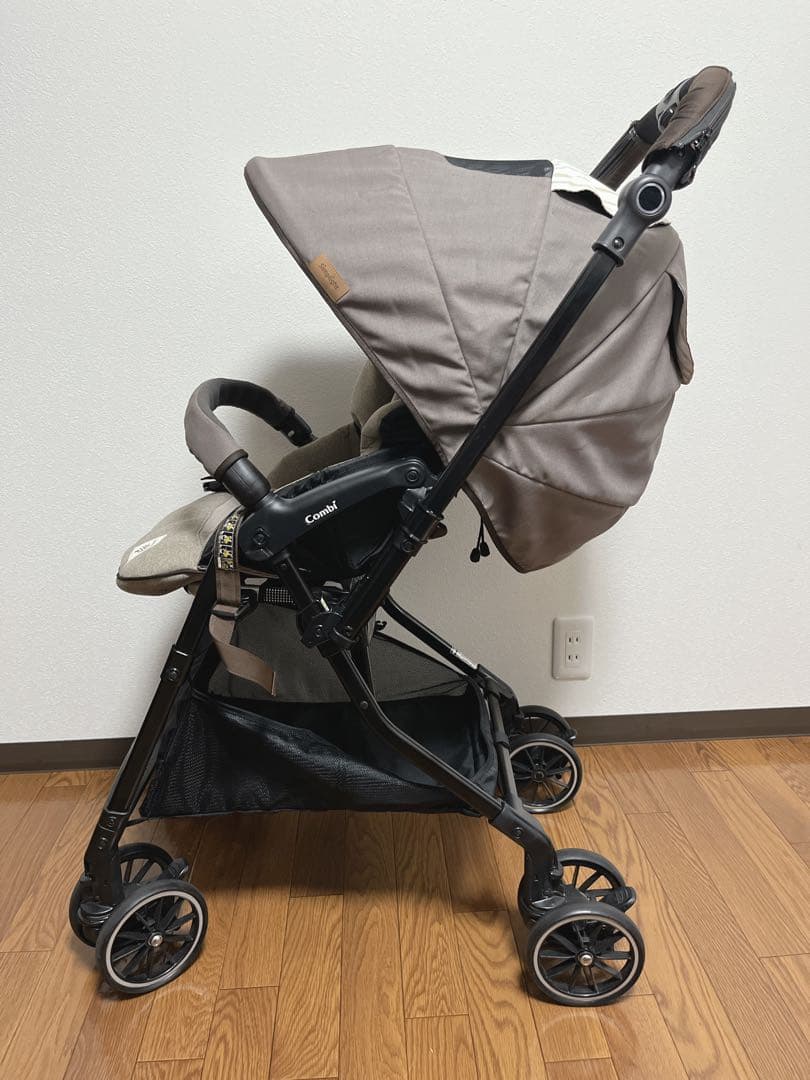 【極美品】コンビ スゴカルα4キャスcompact エッグショック⭐︎