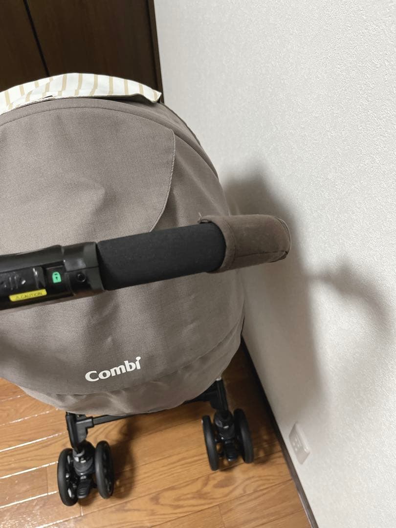 【極美品】コンビ スゴカルα4キャスcompact エッグショック⭐︎