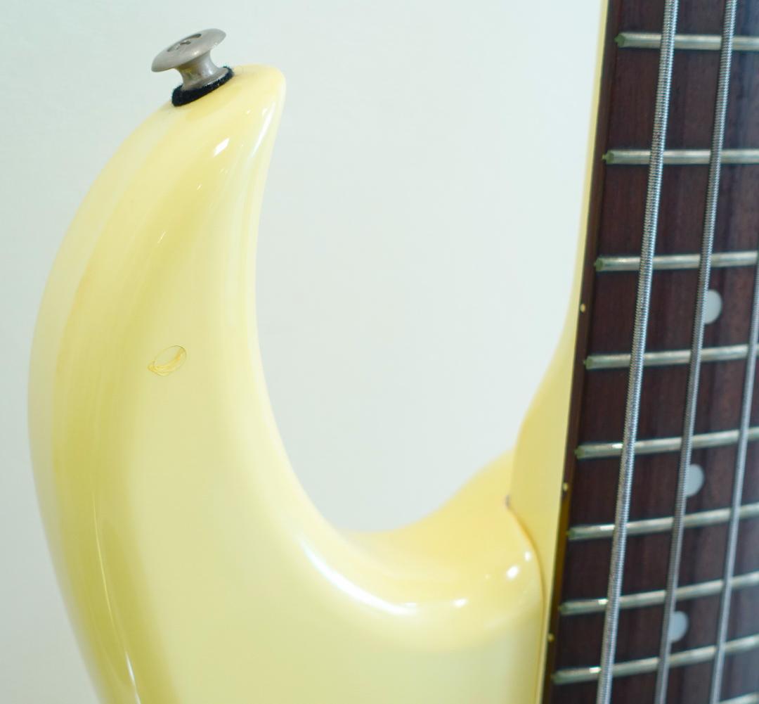 Ariapro II RSBシリーズ　エレキベース　クリームイエロー