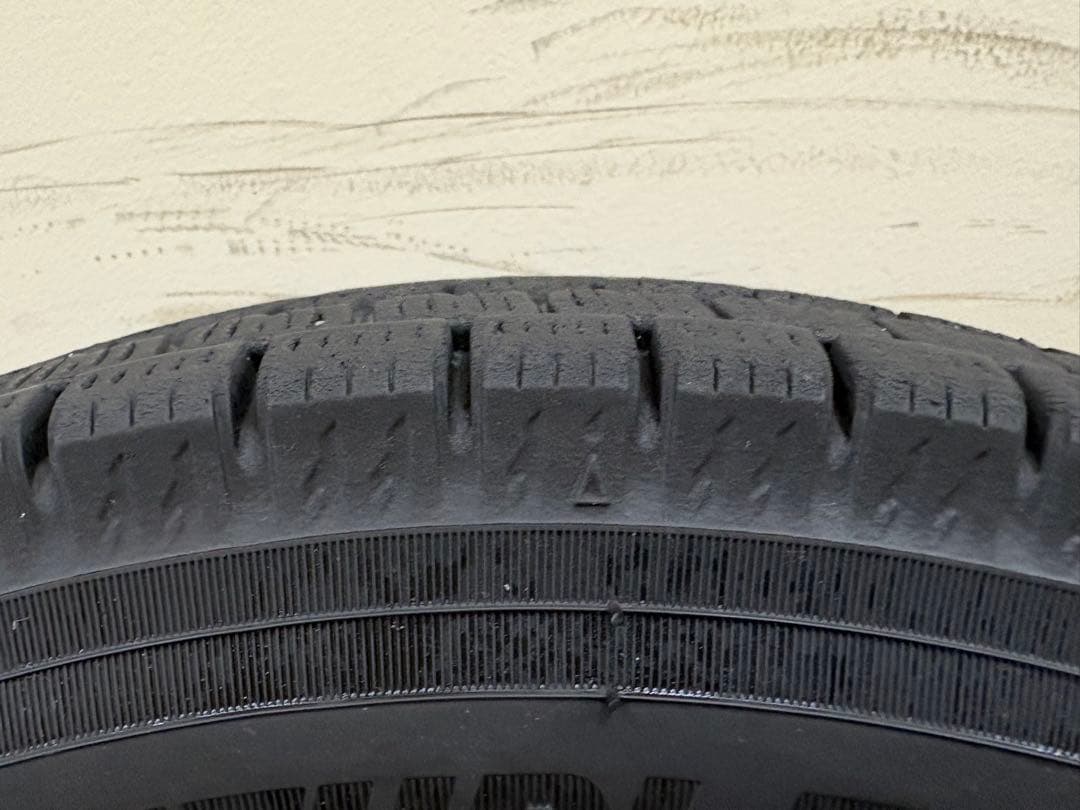 145/80R12 ヨコハマ スタッドレスアイスガード　スチールホイール付き