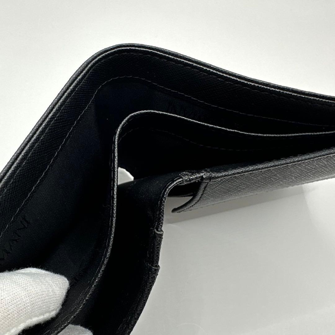 エンポリオ・アルマーニ(EMPORIO ARMANI) 2つ折り財布 ロゴ型押し