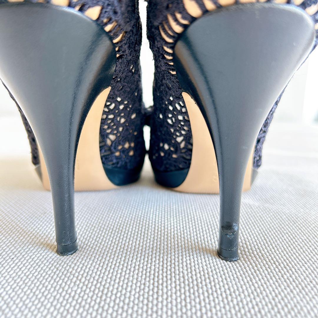 FERRAGAMO ブラック レース ヴァラ リボン　ハイヒール　7