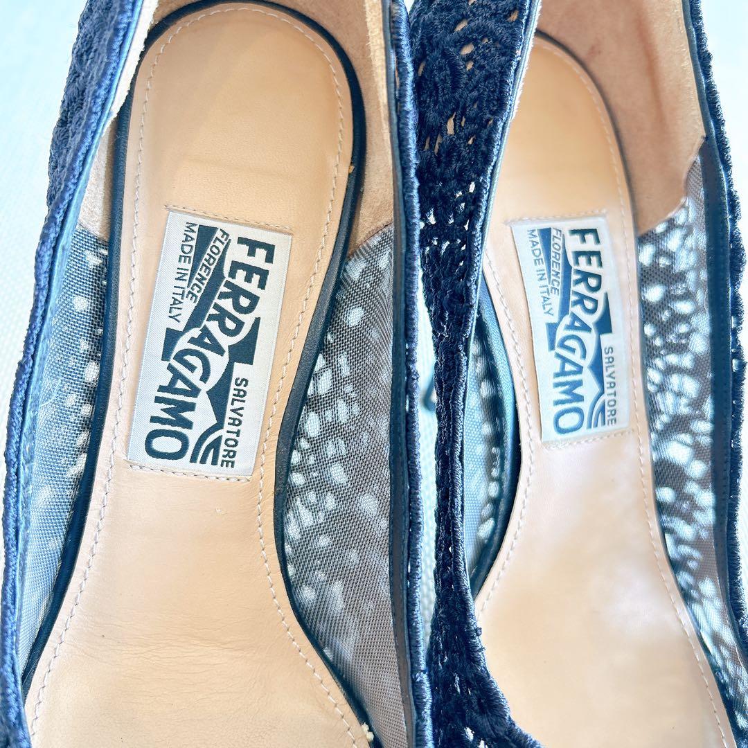 FERRAGAMO ブラック レース ヴァラ リボン　ハイヒール　7