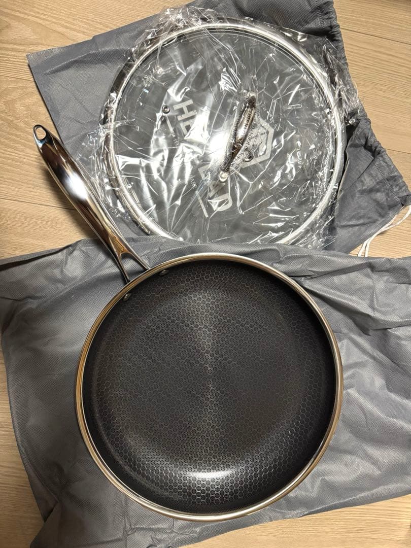 【新品未使用】30cm hexclad ヘックスクラッド フライパン 蓋付き