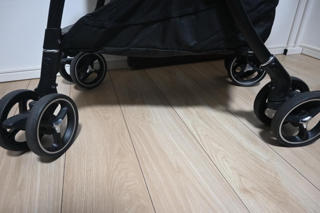 美品 ラクーナビッテクッション グレー 2023年モデル Aprica