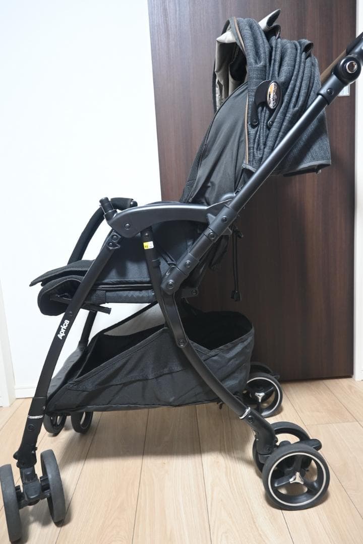 美品 ラクーナビッテクッション グレー 2023年モデル Aprica