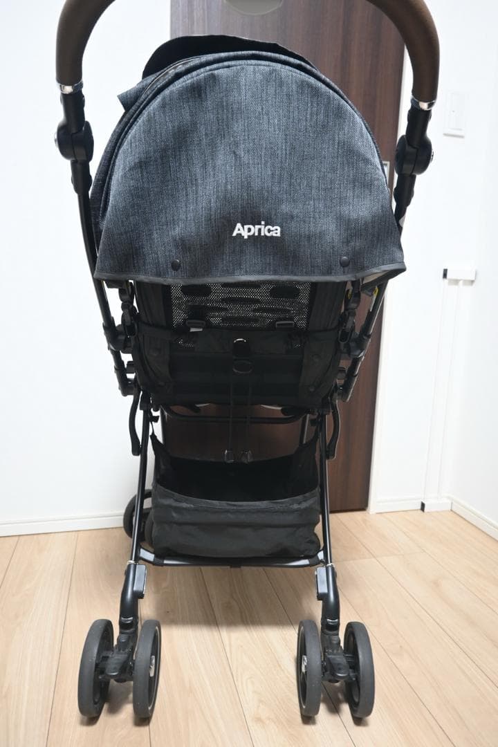 美品 ラクーナビッテクッション グレー 2023年モデル Aprica