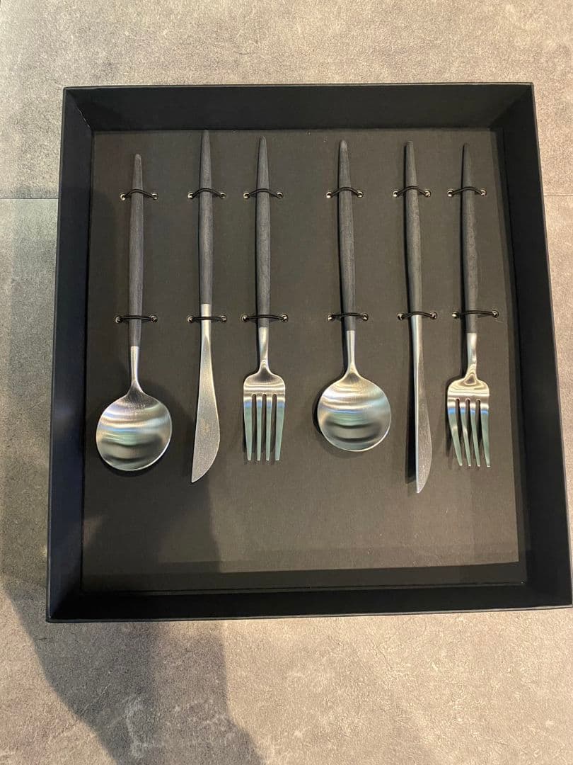 未使用品　Cutipol カトラリーセット ブラック