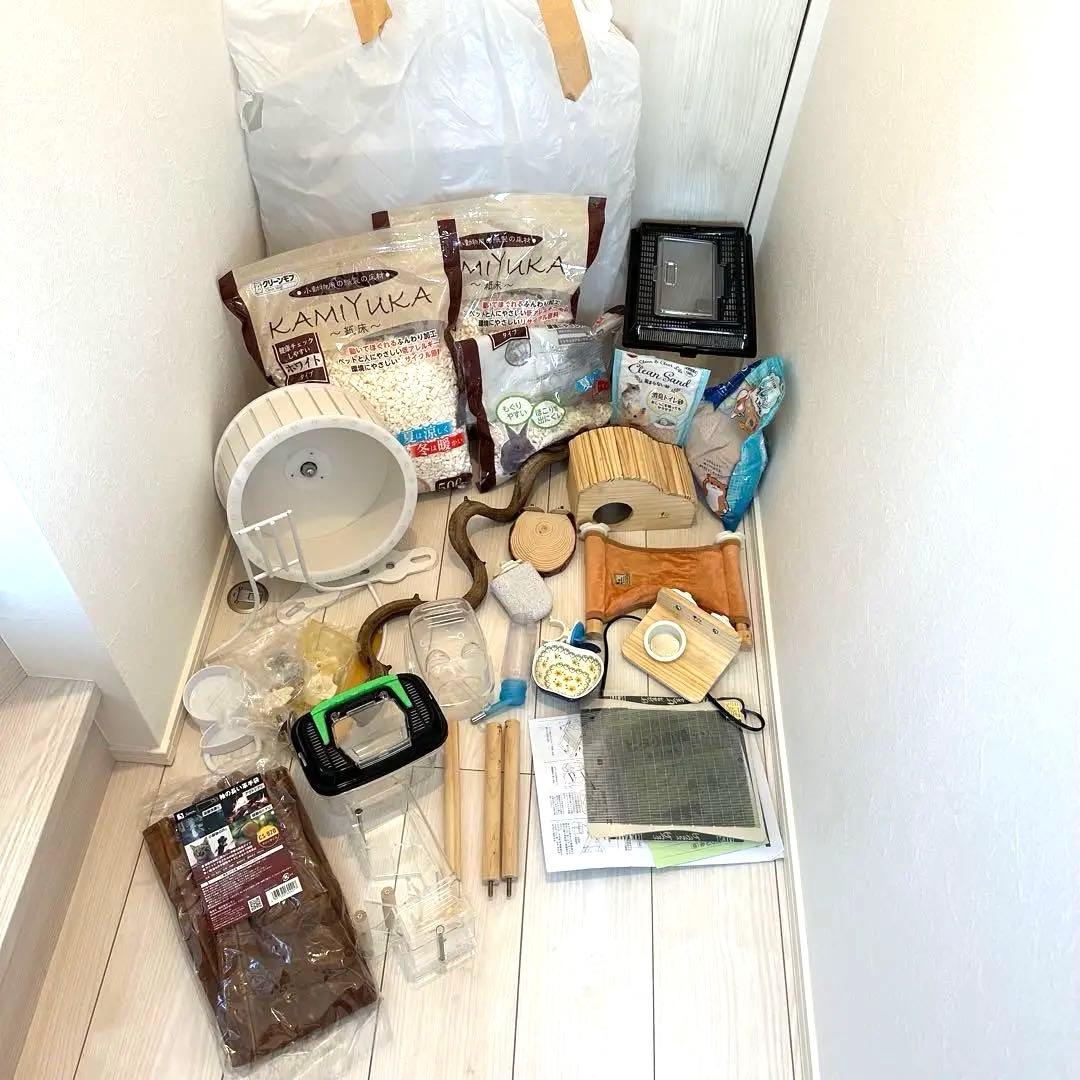 【飼育用品一式】アクリル小動物ケージ　回し車　20点ほど！