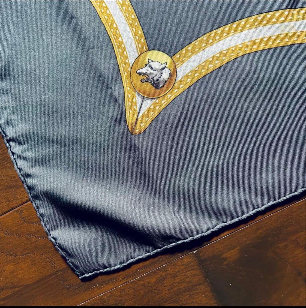 【HERMÈS カレ90 】エルメス スカーフ 犬 狩猟柄 グレー
