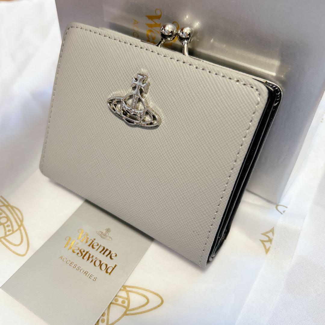 ヴィヴィアンウエストウッド　グレーがま口二つ折り財布