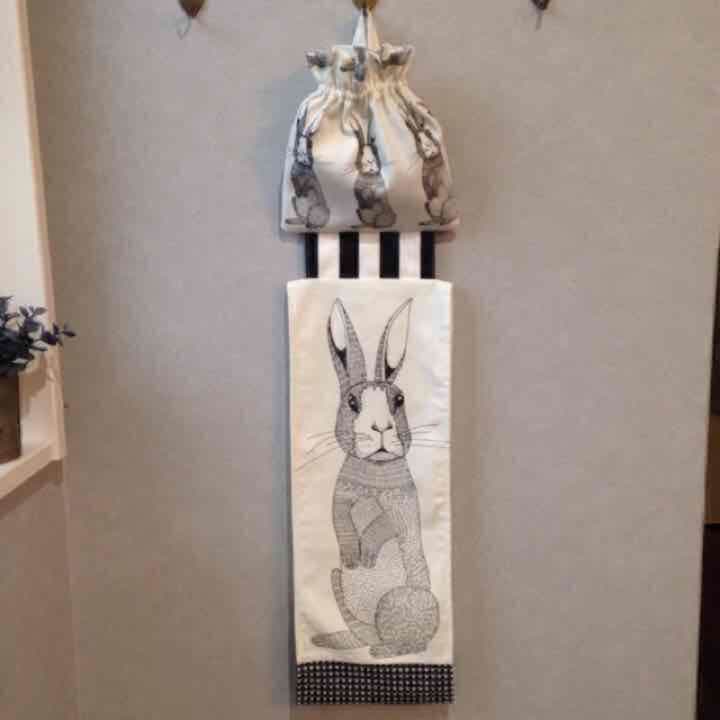 トイレットペーパーホルダー