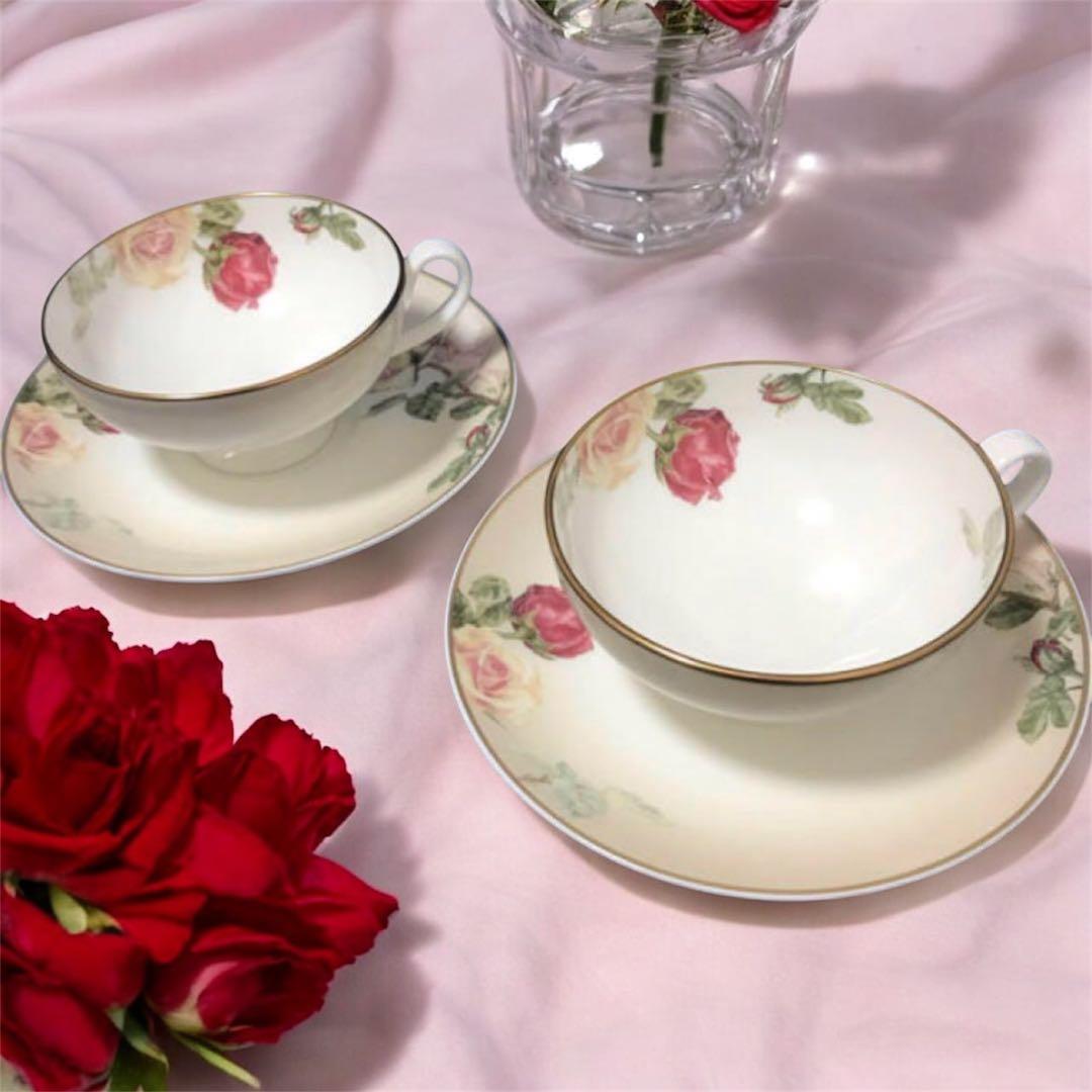 【希少　廃盤　バラの妖精】シシリーメアリーバーカー ペアティーカップ＆ソーサー