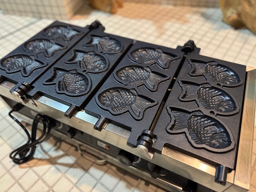 【新品未使用】業務用電気たい焼き機