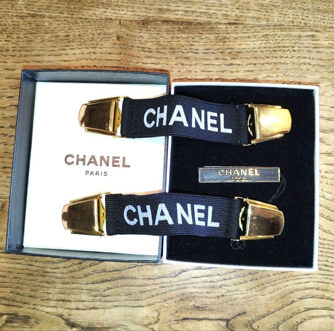 shio　　　　シャネル アームバンド ロゴデザイン 刻印 タグ/箱付き