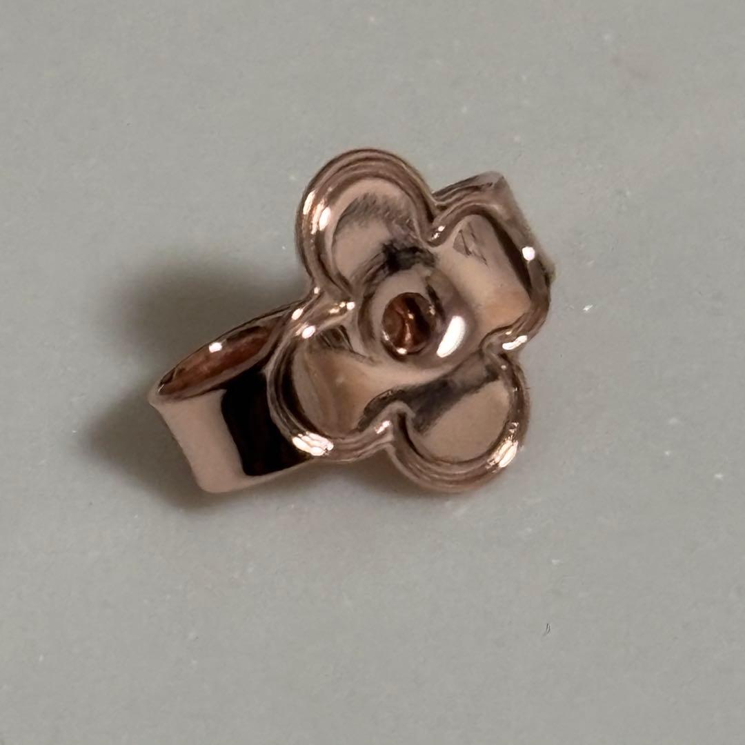 LOUIS VUITTON エッセンシャル　Vピアス　ゴールド　極美品