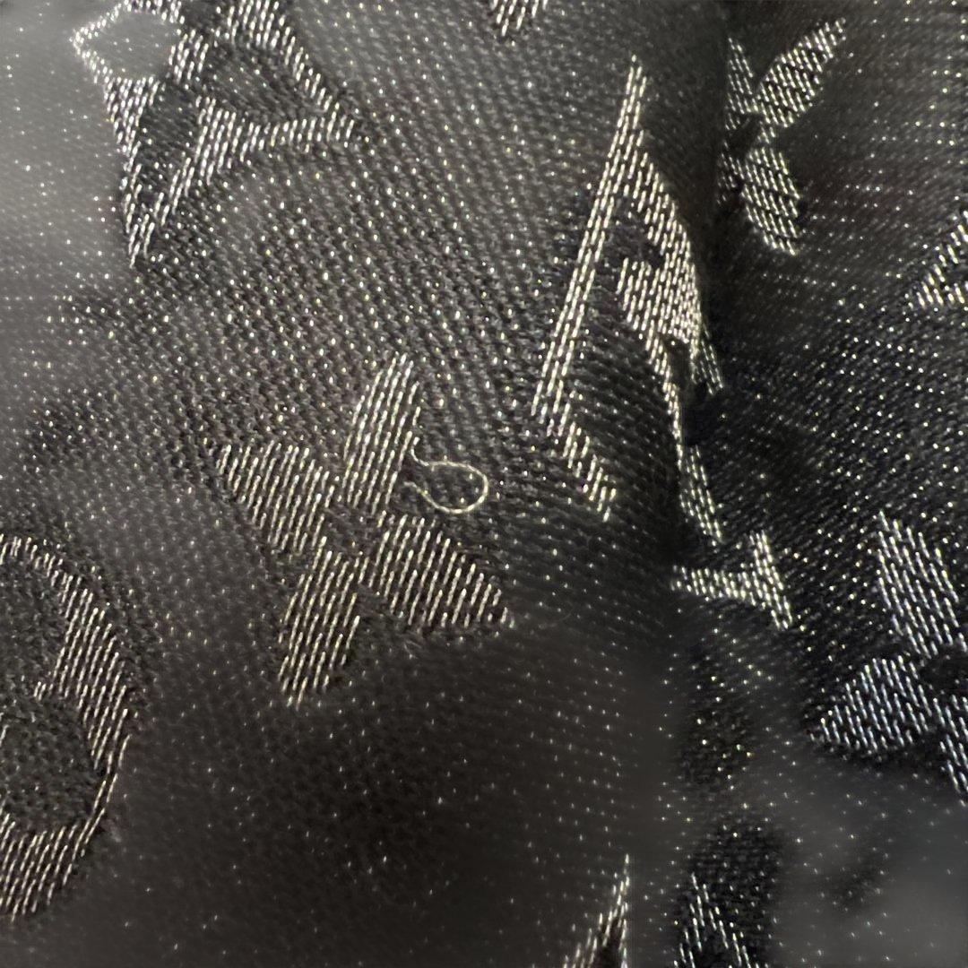 ルイヴィトン　ショール・モノグラム シャイン　黒シルバー　リバーシブル