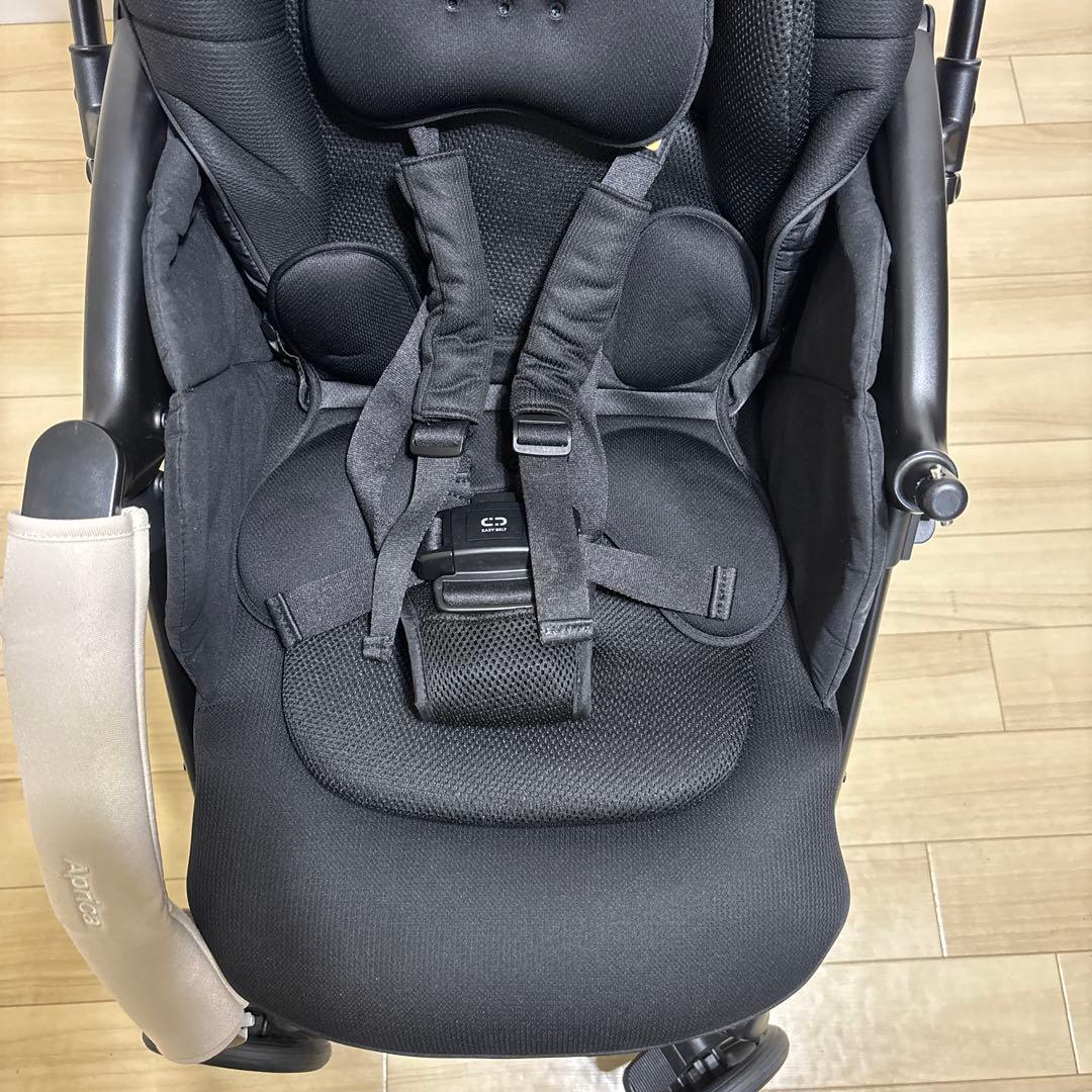 【極美品】2025年アップリカ　ラクーナクッションフリープラスAD