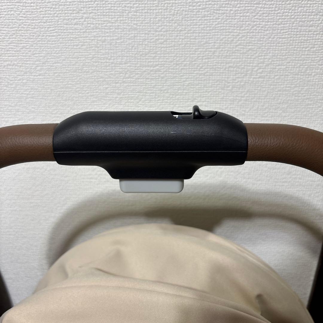 【極美品】2025年アップリカ　ラクーナクッションフリープラスAD