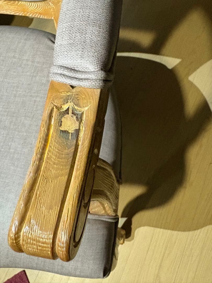 シャビーシックなスタイリングチェア　ダイニング　店舗什器　リビング