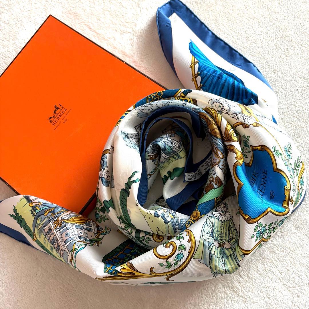 【未使用級•美品】エルメス カレ90 コメディイタリエンヌ シルク スカーフ 箱